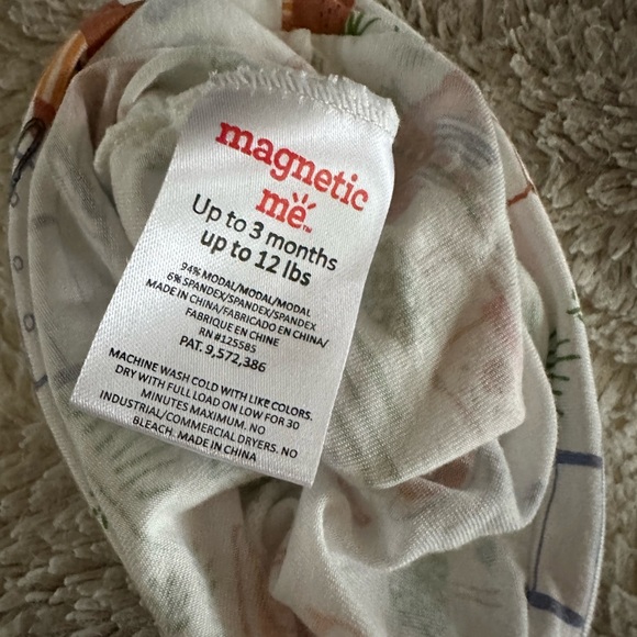 💙5/$25💙Magnetic Me Modal Bears Hat 0-3M - Picture 2 of 3